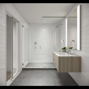 One-Bedroom King Suite